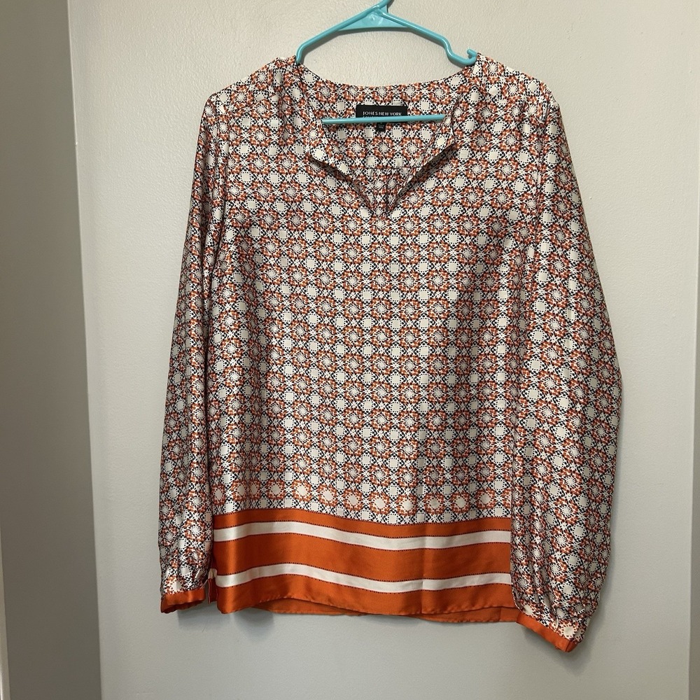 Jones New York Top Sz 6 Silky Poly Satin Geometric Popover Shirt Blouse Women's